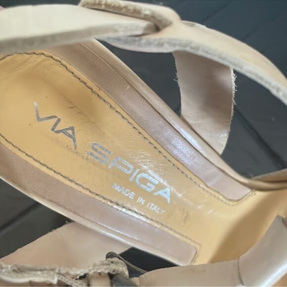 Vía Espiga Heels - Picture 4 of 14